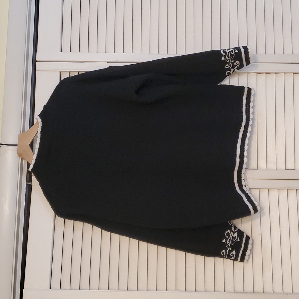 Spunky Vintage Cat In Window  Design Black Sweater, Size Large - Picture 5 of 7